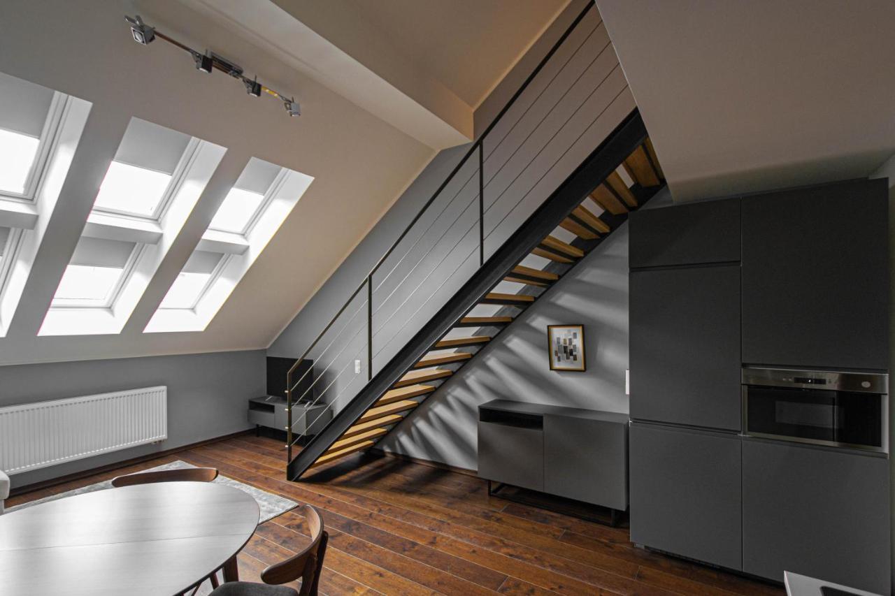 Quite Loft With Balcony And 3 Air Conditioners Prague Exterior photo